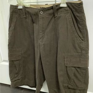 Arizona Men’s Cargo shorts.  Size 34. Brown